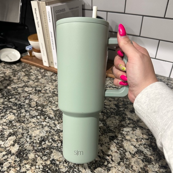 40 oz Green Simple Modern Tumblr - Picture 3 of 3